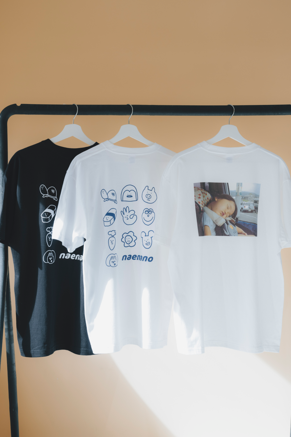 おゆかいTシャツ – なえなの いろんなのすとあ